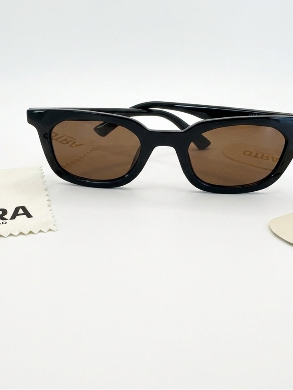 Classic Black Frame Brown Lens Sunglasses Otra Nia - Women